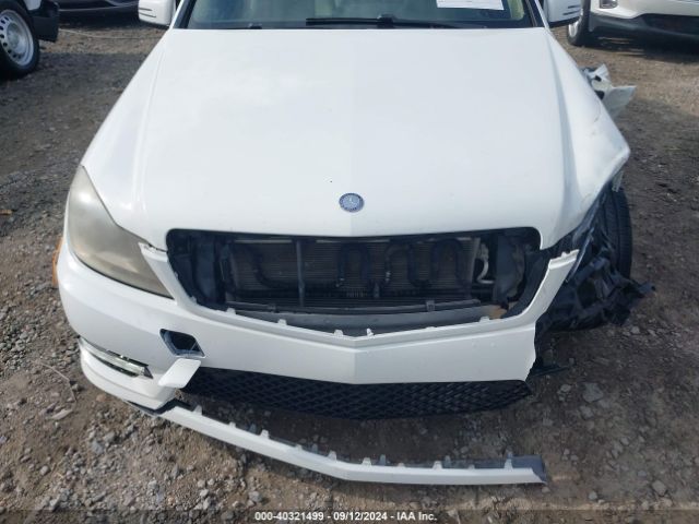 WDDGF8AB6ER324381 Mercedes-Benz C 300 Luxury 4matic/sport 4matic