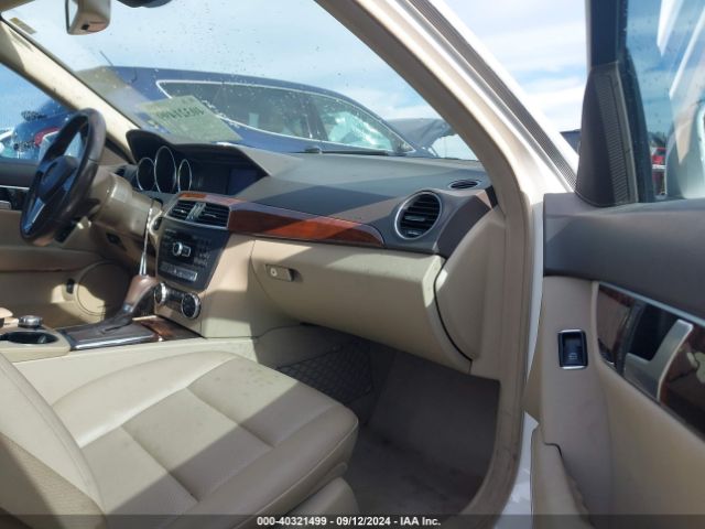 WDDGF8AB6ER324381 Mercedes-Benz C 300 Luxury 4matic/sport 4matic
