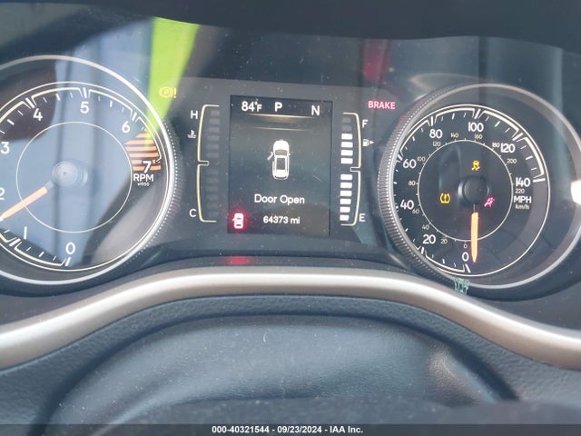 1C4PJLCB7HW586604 Jeep Cherokee Latitude Fwd