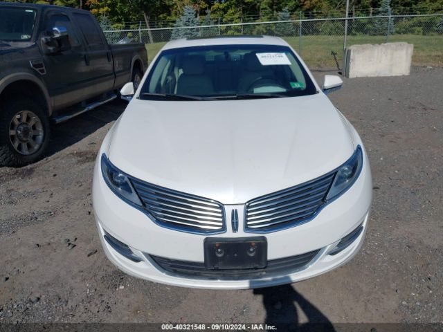 3LN6L2J92GR623037 Lincoln MKZ