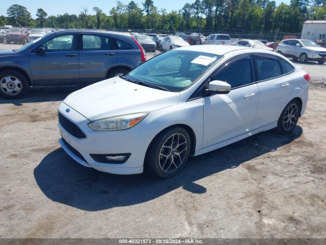 1FADP3FE2FL238933 Ford FOCUS SE