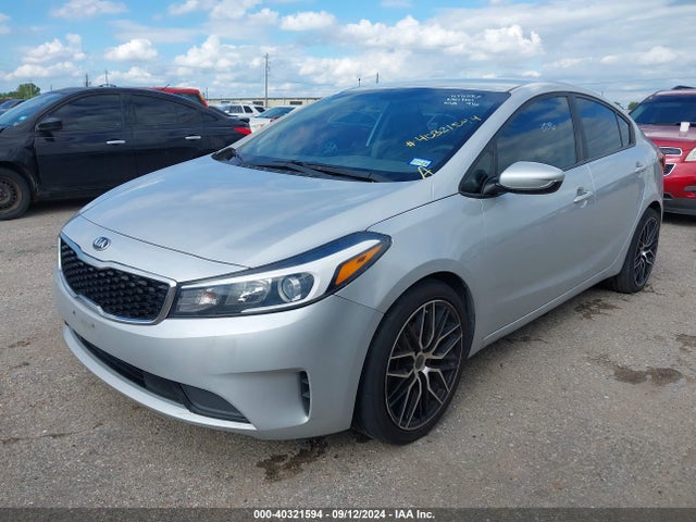 KIA FORTE LX 2017 3KPFK4A7XHE107096 Image 2