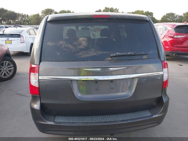2C4RC1HG8GR248230 Chrysler Town & Country S