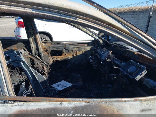 4T1T11AK8NU046882 Toyota CAMRY SE