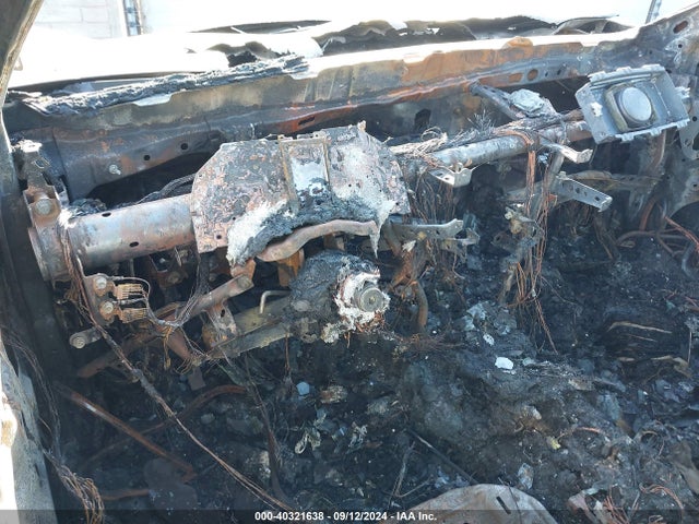 4T1T11AK8NU046882 Toyota CAMRY SE