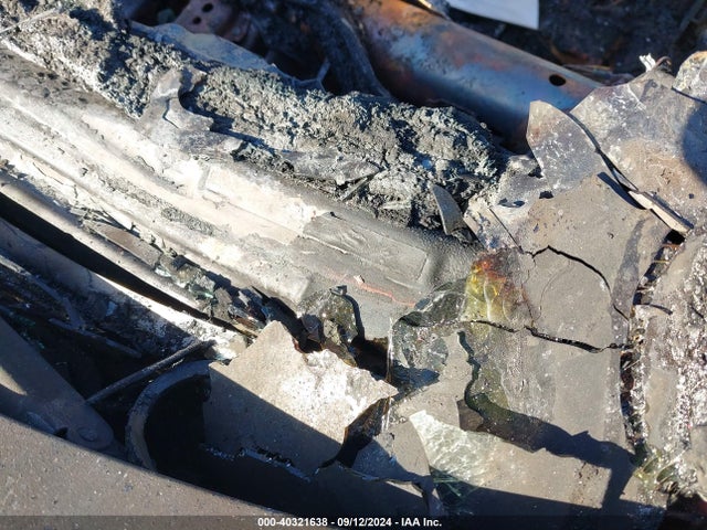 4T1T11AK8NU046882 Toyota CAMRY SE