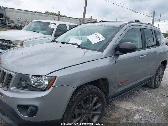 Jeep Compass 75th Anniversary 2016 1C4NJCBB8GD805119 Image 2