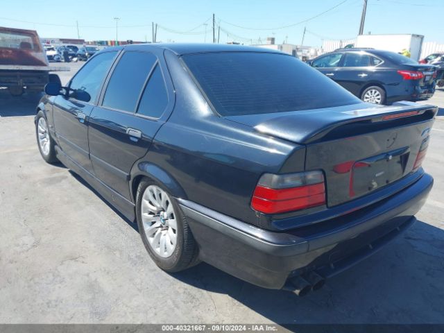 1998 BMW M3 WBSCD932XWEE08919 Photo 2