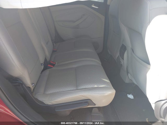 1FMCU9GDXKUC36208 Ford ESCAPE SE