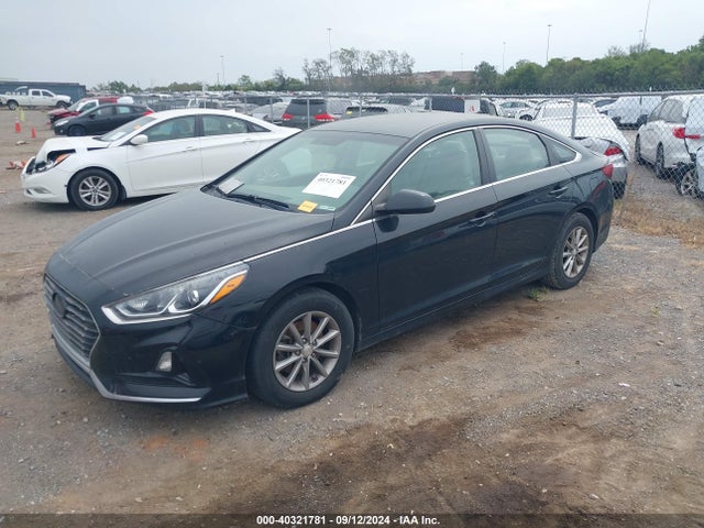 Hyundai SONATA SE 2018 5NPE24AF6JH695454 Image 2
