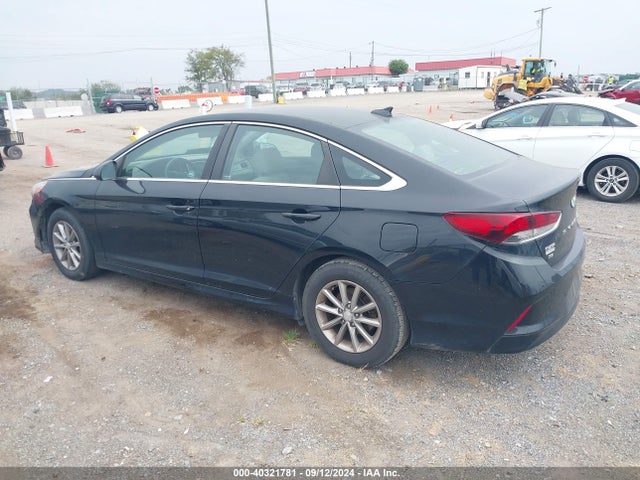 Hyundai SONATA SE 2018 5NPE24AF6JH695454 Image 3
