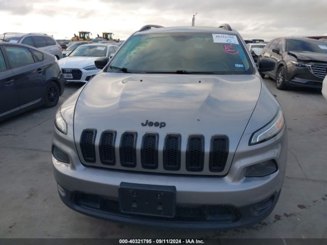 1C4PJMAB4GW305706 Jeep Cherokee Altitude