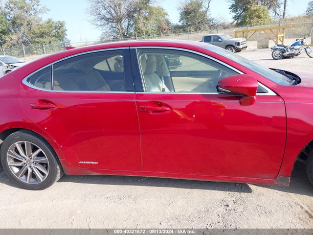 Lexus ES 300H 2016 JTHBW1GG5G2121975 Image 13
