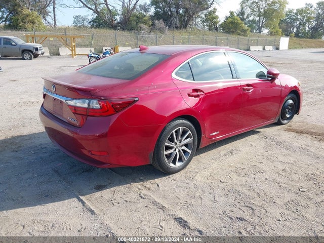 JTHBW1GG5G2121975 Lexus ES 300H