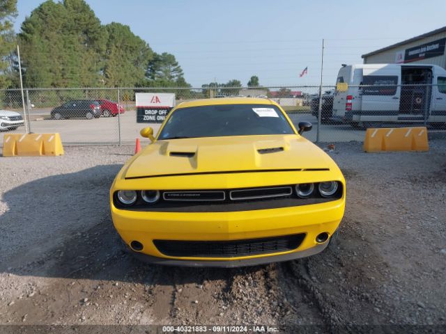 2C3CDZGG2KH532197 Dodge Challenger Sxt Awd