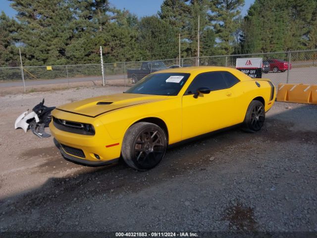 2C3CDZGG2KH532197 Dodge Challenger Sxt Awd