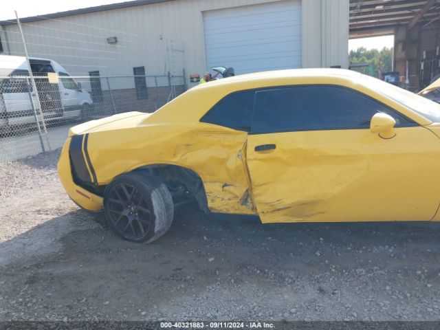 2C3CDZGG2KH532197 Dodge Challenger Sxt Awd