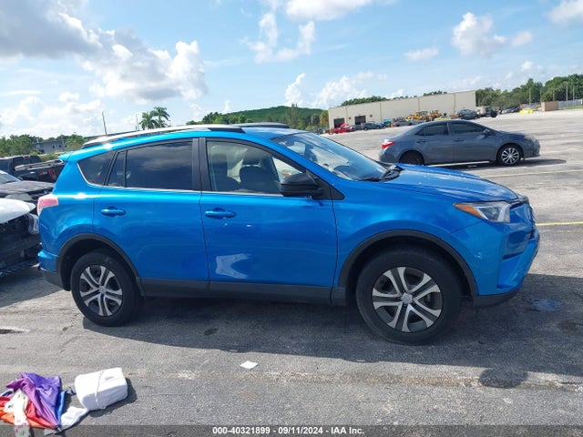 Toyota RAV4 LE 2017 JTMZFREV1HJ707886 Image 13