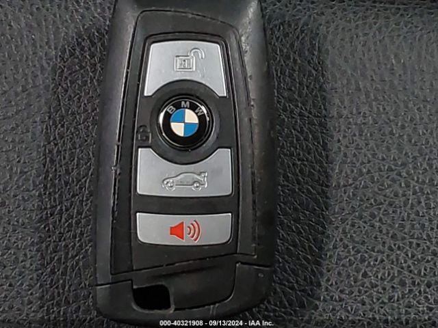 WBA8A3C54GK689710 BMW 320i Xdrive