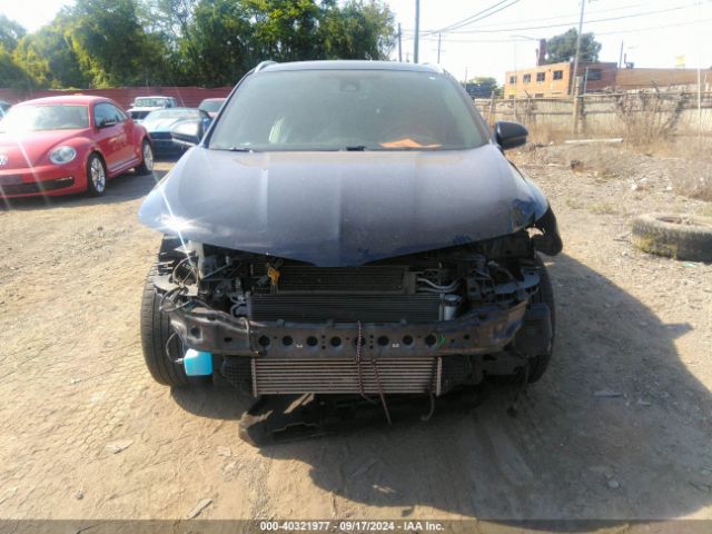 5LMCJ3D97HUL55846 Lincoln Mkc Reserve