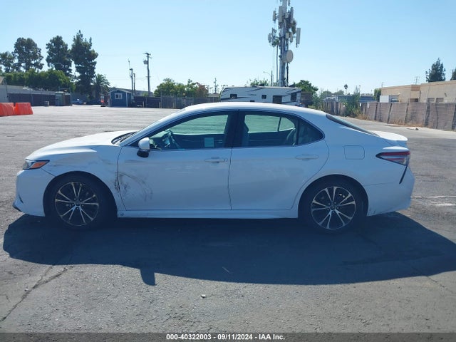 Toyota CAMRY SE 2018 4T1B11HK2JU047490 Image 14