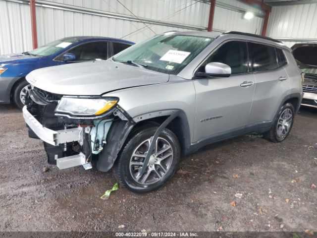 3C4NJCBBXKT685777 Jeep Compass Sun And Wheel Fwd