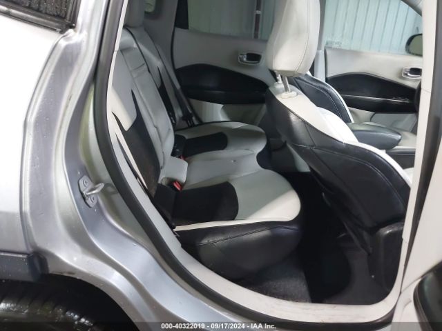 3C4NJCBBXKT685777 Jeep Compass Sun And Wheel Fwd