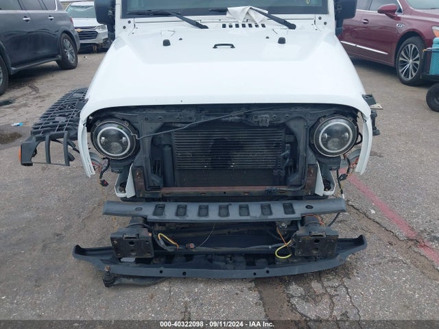 1C4BJWEGXFL710349 Jeep Wrangler Unlimited Sahara