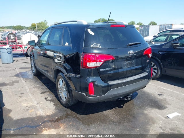 KIA Sorento Lx V6 2015 5XYKT4A70FG585362 Image 3