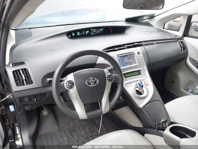 Toyota Prius Two 2015 JTDKN3DU1F0413465 Image 20