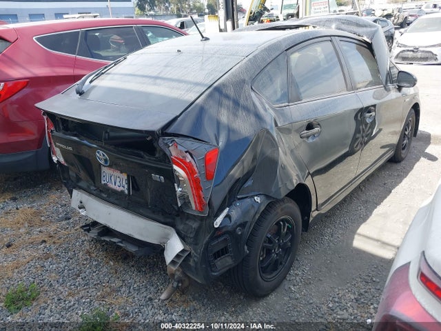 Toyota Prius Two 2015 JTDKN3DU1F0413465 Image 4