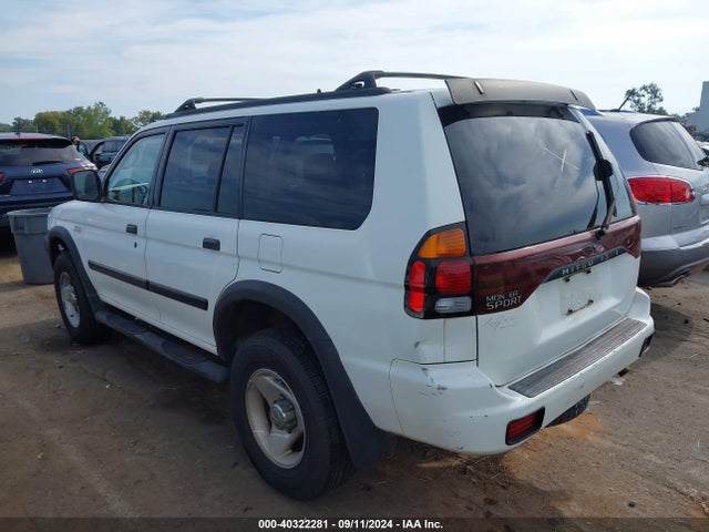 2000 MITSUBISHI MONTERO SPORT JA4LS31H7YP012530 Photo 2