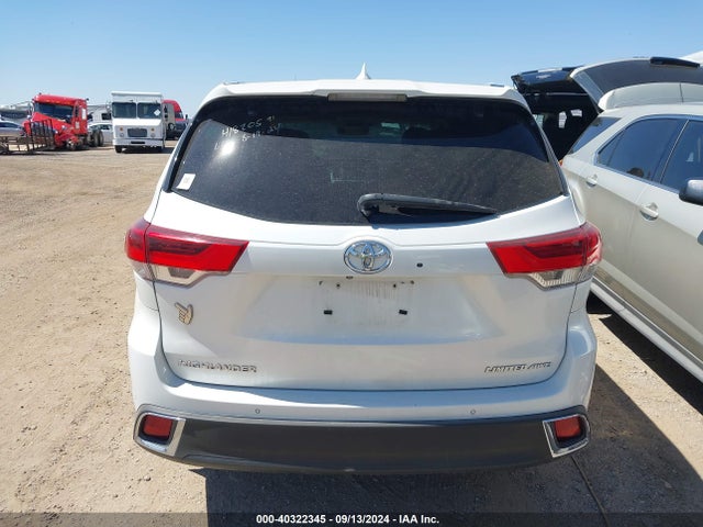 Toyota Highlander Limited Platinum 2017 5TDDZRFH6HS468803 Image 17