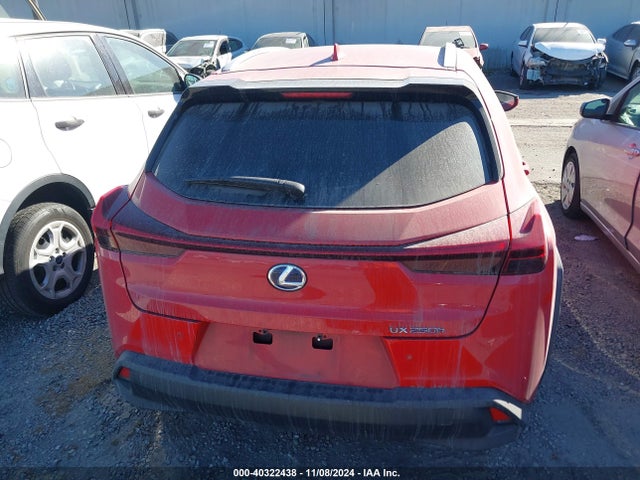Lexus UX 250H 2021 JTHX9JBH2M2049464 Image 17