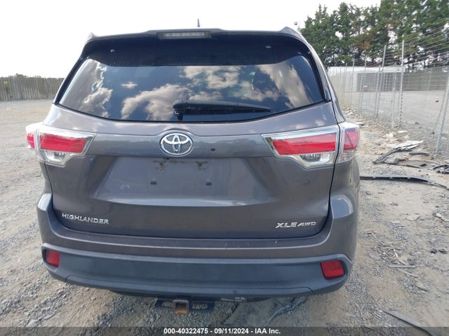 Toyota Highlander Xle V6 2015 5TDJKRFH6FS159613 Image 16