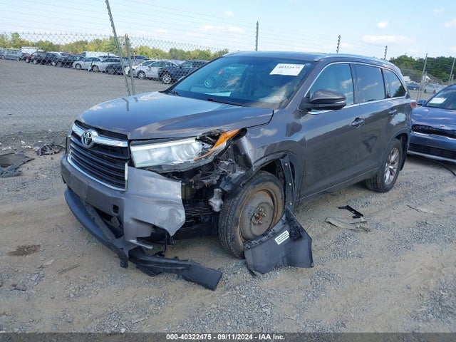 Toyota Highlander Xle V6 2015 5TDJKRFH6FS159613 Image 2