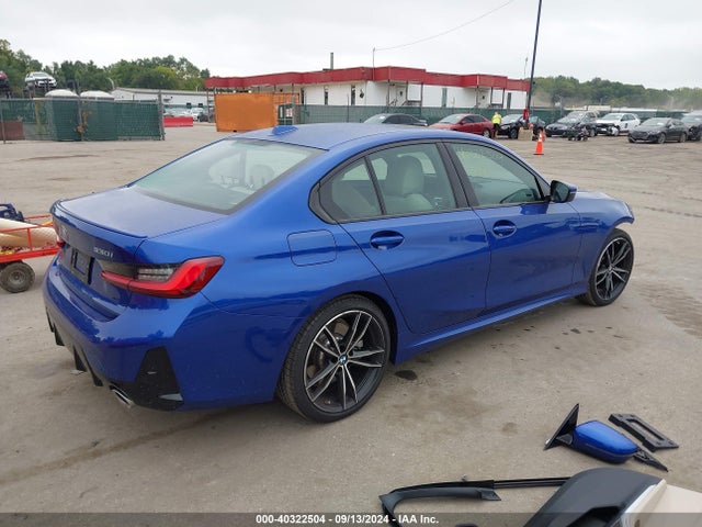 3MW89FF08R8D83348 BMW 3 Series 330i Xdrive