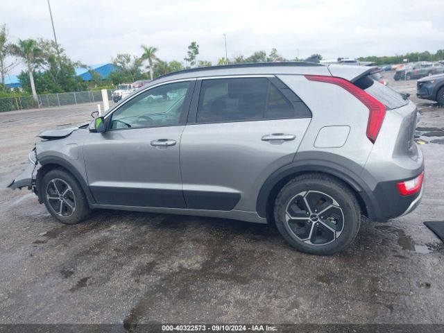 KNDCS3LF2P5069214 KIA Niro Plug-in Hybrid Ex