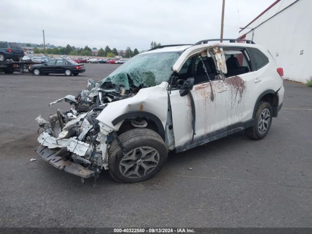 JF2SKAEC2NH522408 Subaru Forester Premium