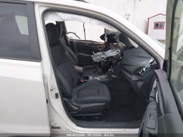 JF2SKAEC2NH522408 Subaru Forester Premium
