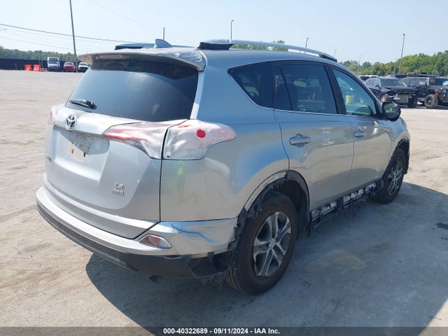 Toyota RAV4 LE 2016 2T3BFREV9GW528349 Image 4