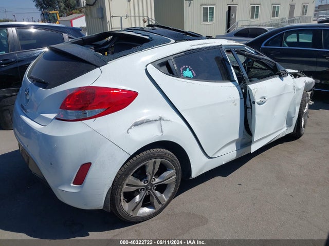 Hyundai Veloster Base W/gray 2014 KMHTC6AD5EU210338 Image 4