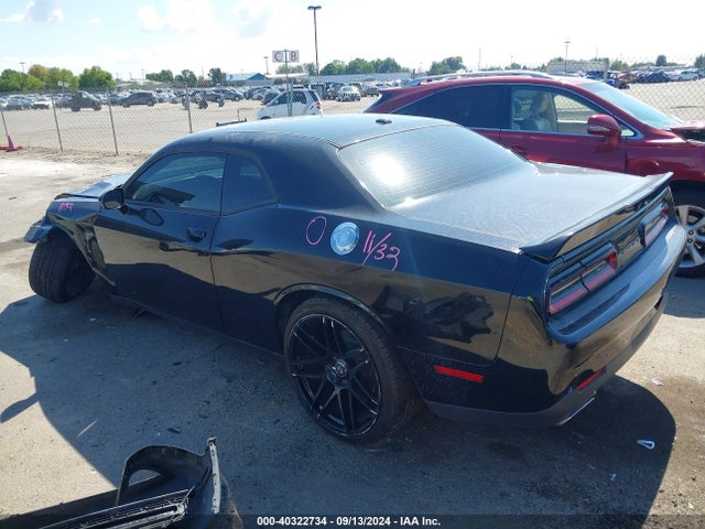 2C3CDZAG6JH122025 Dodge Challenger Sxt