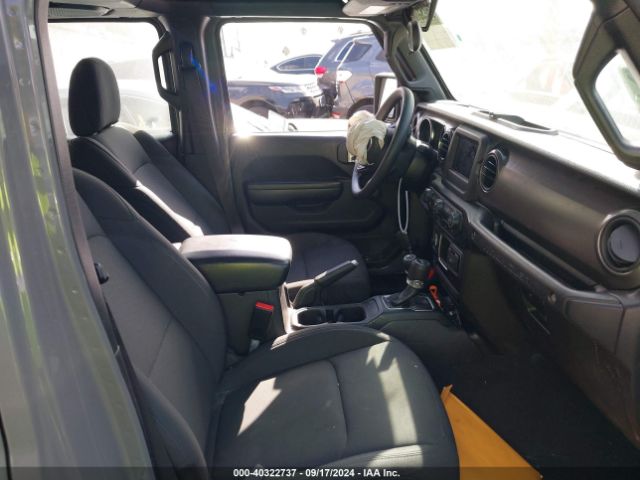 1C4HJXDG8NW126143 Jeep Wrangler Unlimited Sport 4x4