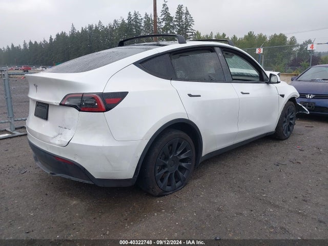 2021 TESLA MODEL Y 5YJYGAEE4MF228681 Photo 3