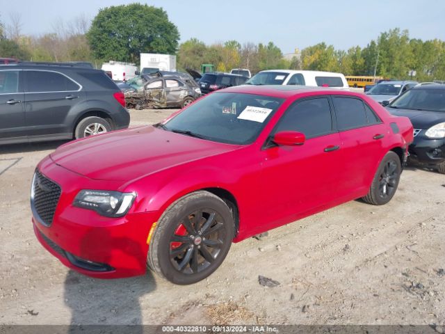 2C3CCAGG2HH522153 Chrysler 300