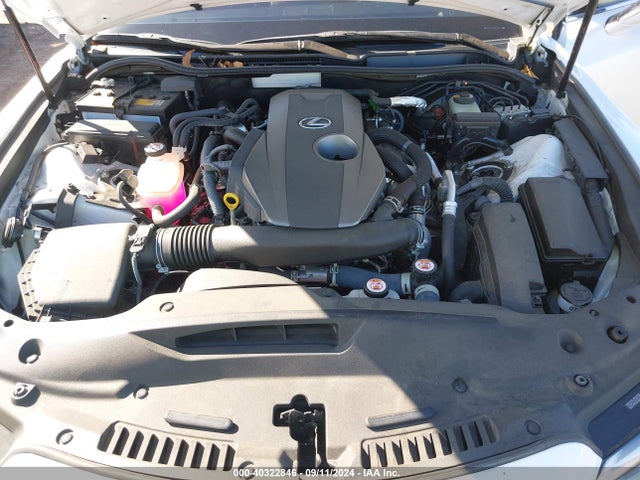 Lexus IS 300 2021 JTHCA1D20M5117113 Image 10