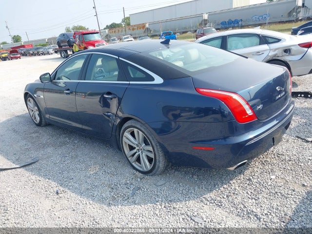 2013 JAGUAR XJ SAJWA1C7XD8V44570 Photo 2