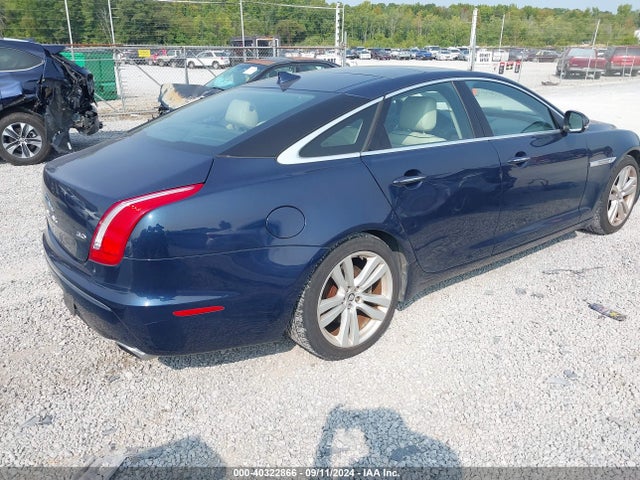 2013 JAGUAR XJ SAJWA1C7XD8V44570 Photo 3