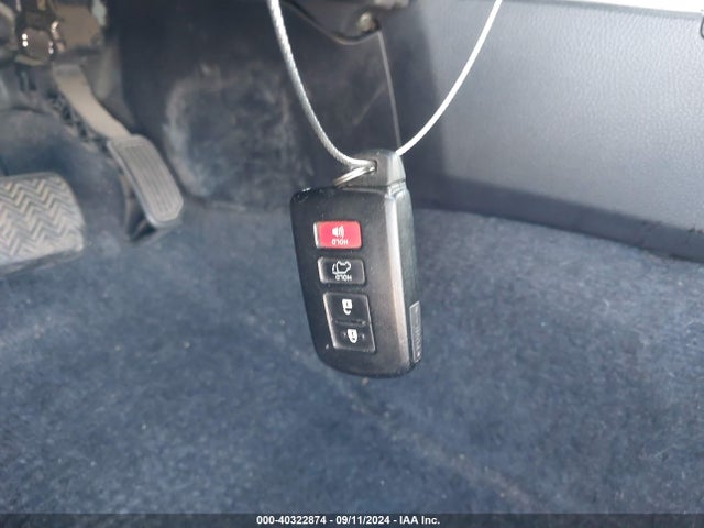 Toyota Rav4 Limited 2016 2T3DFREV2GW536608 Image 11